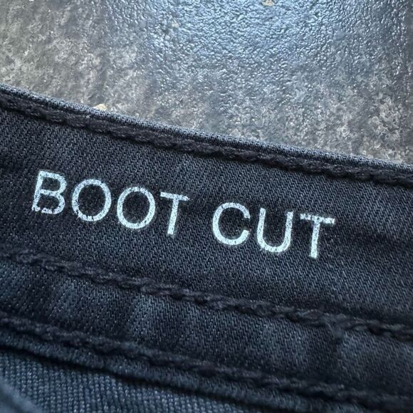 Ana A New Approach Women's Bootcut Faded Black Jeans Distressed Size 28/6 - Picture 10 of 13